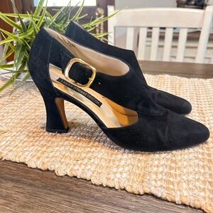 Larry Stuart Collection Black Suede Heels Buckle Pumps Made‎ in Italy 7.5M